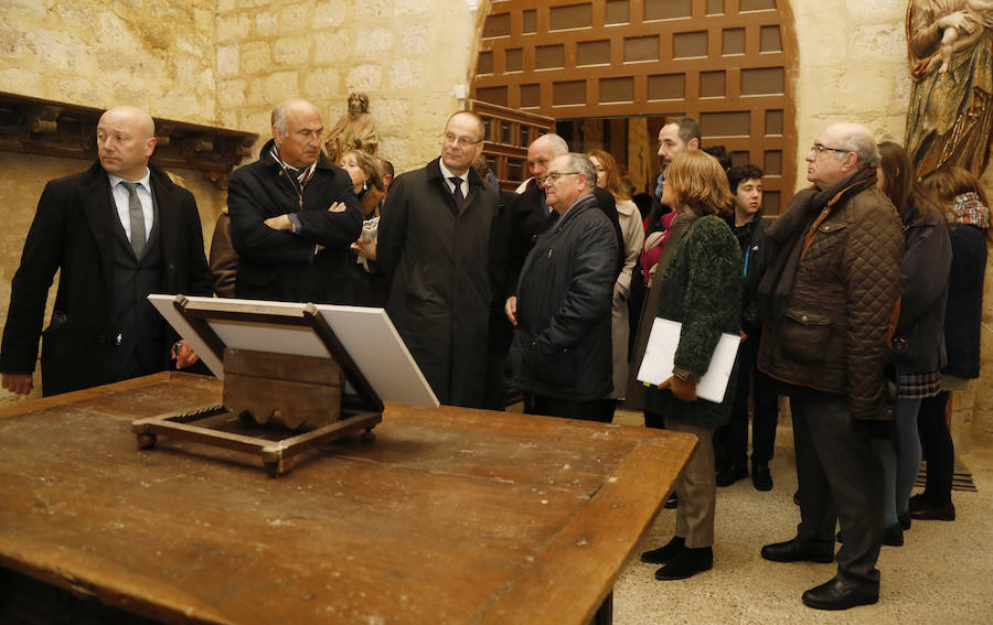 Visita a la Iglesia de Santa Eulalia de Fernando Benzo y Tibor Navraccics