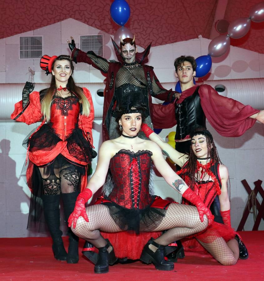 Espectáculo del entierro de la sardina en la Cúpula del Milenio de Valladolid