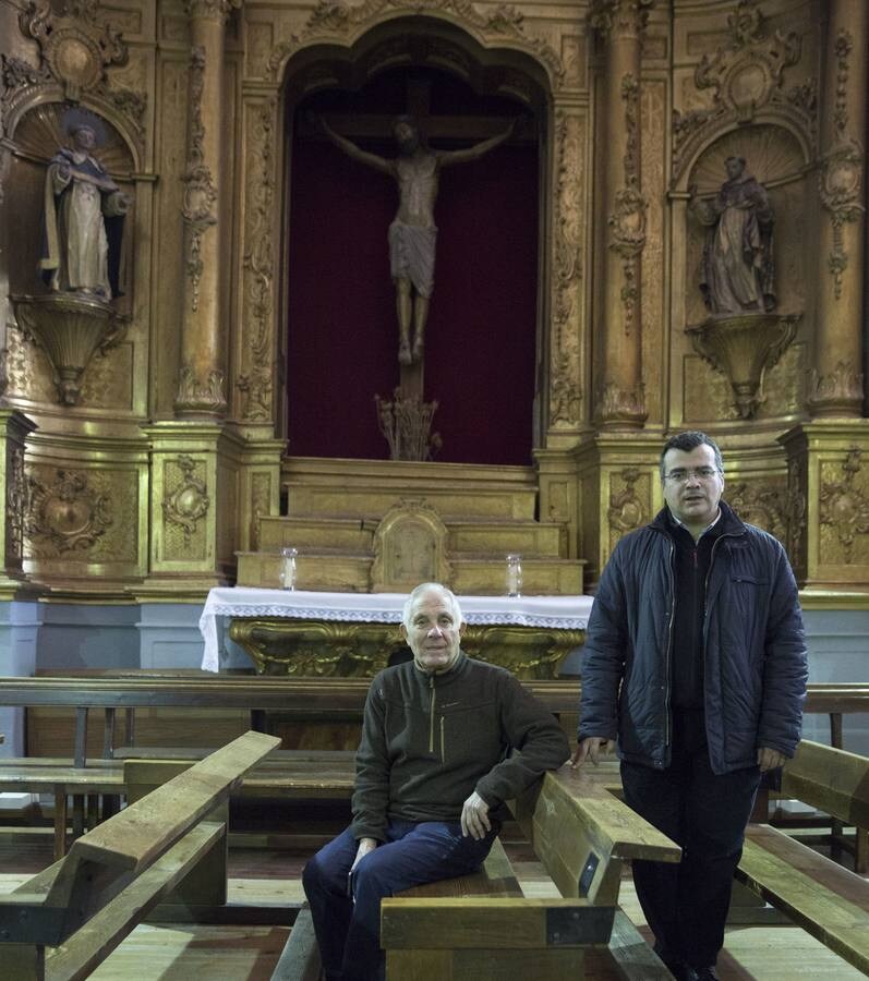 El templo de Real de Burgos devuelve su esplendor al retablo de Nuestra Señora de los Dolores