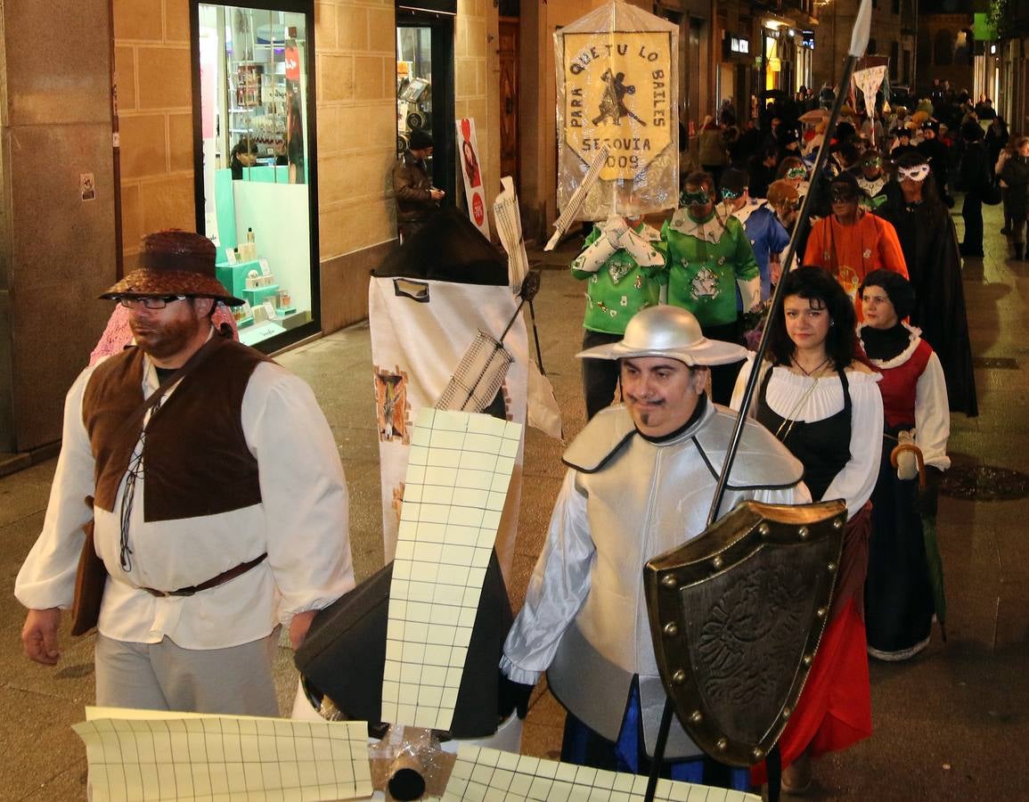 Las dulzainas de varios miembros de la Escuela de Dulzaina amenizaron el acto fúnebre