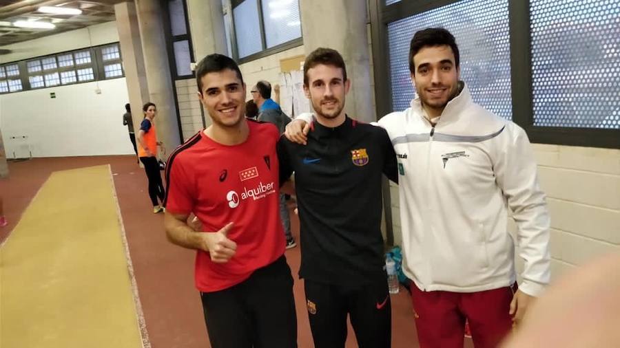 Pedro García, Álvaro de Arriba y Antonio García, ayer en la zona de calentarmiento del Nacional.
