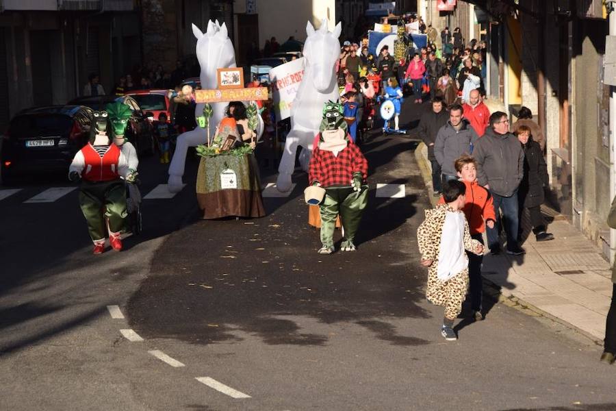 Velilla del Río Carrión celebra un aplazado carnaval