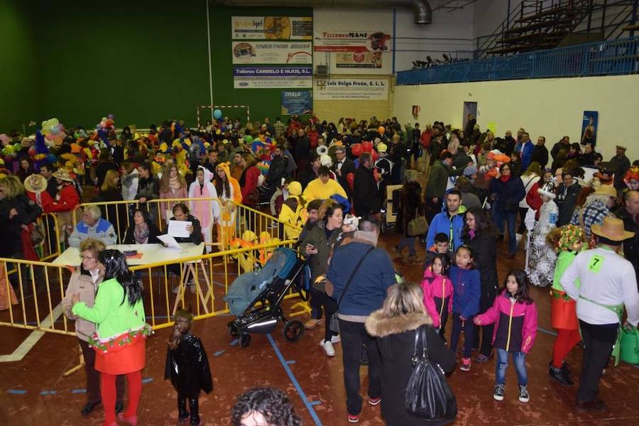 Velilla del Río Carrión celebra un aplazado carnaval