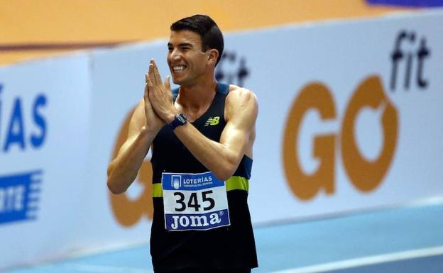 Adel Mechaal, campeón de España de 3000 metros en los Campeonatos de España en pista cubierta.