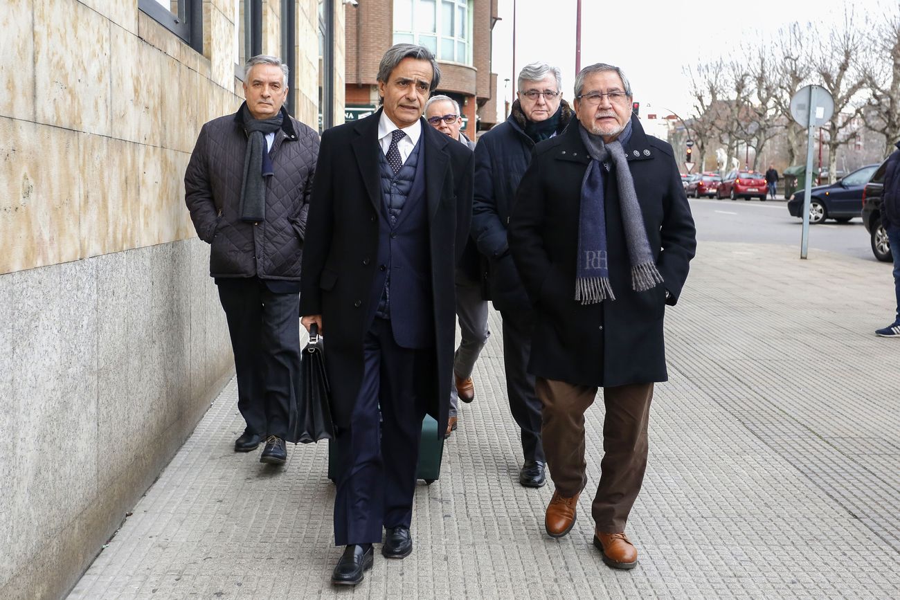El juzgado de instrucción número 5 de León cita a declarar a los exconsejeros de Caja España.