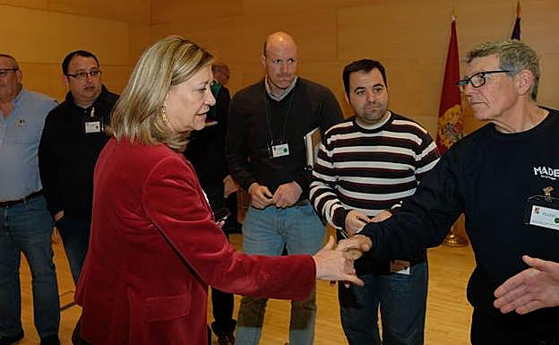 Pilar del Olmo en la reunión que tuvo con el comité de empresa de Made.