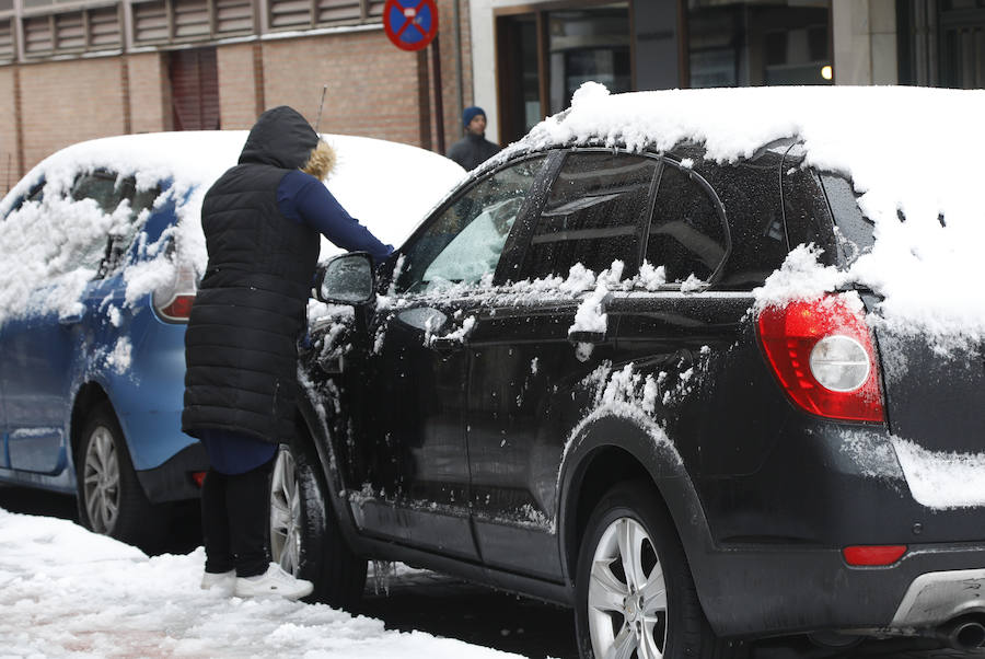 Fotos: La capital se tiñe de blanco