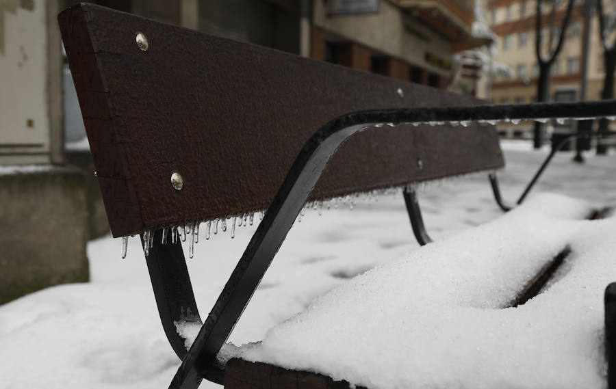 Fotos: La capital se tiñe de blanco