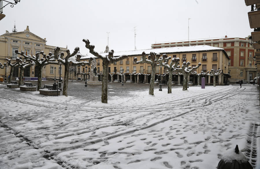 Fotos: La capital palentina se tiñe de blanco II