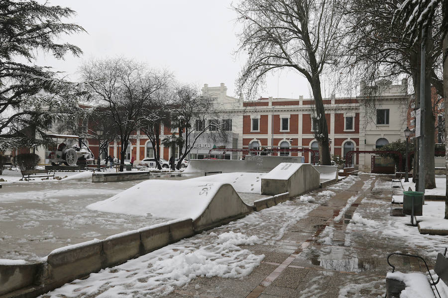 Fotos: La capital palentina se tiñe de blanco II