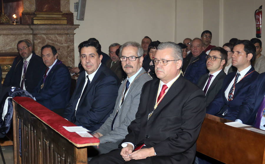 La delegada del Gobierno en Castilla y León, María José Salgueiro, pregonó ayer en la Cofradía Penitencial de Jesús Nazareno, en un acto en el que ensalzó la celebración de la Pasión en Valladolid.