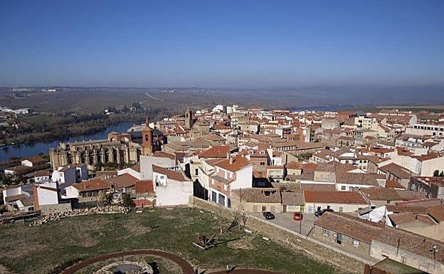 Alba de Tormes, localidad de la que partirá este año la Vuelta a Castilla y León
