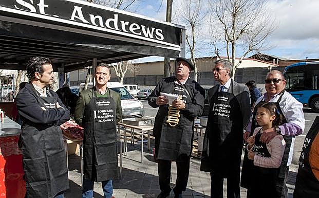 Juan José Cid, alias 'Zapatones', fue el encargado de leer el pregón de la fiesta. 