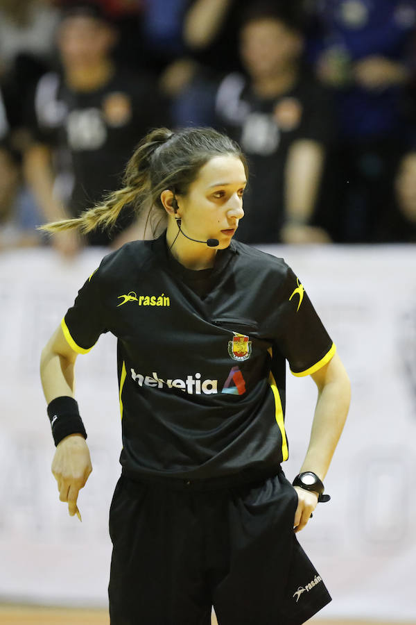 Fotos: Partido entre el BM Ciudad de Salamanca y el Atlético Avilesina