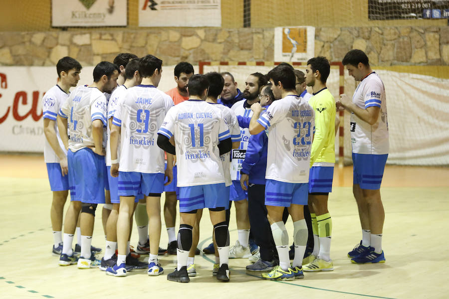 Fotos: Partido entre el BM Ciudad de Salamanca y el Atlético Avilesina