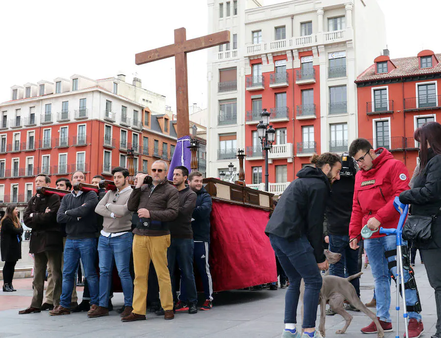 Las cofradías de la ciudad han realizado un ensayo en favor del Banco de Alimentos