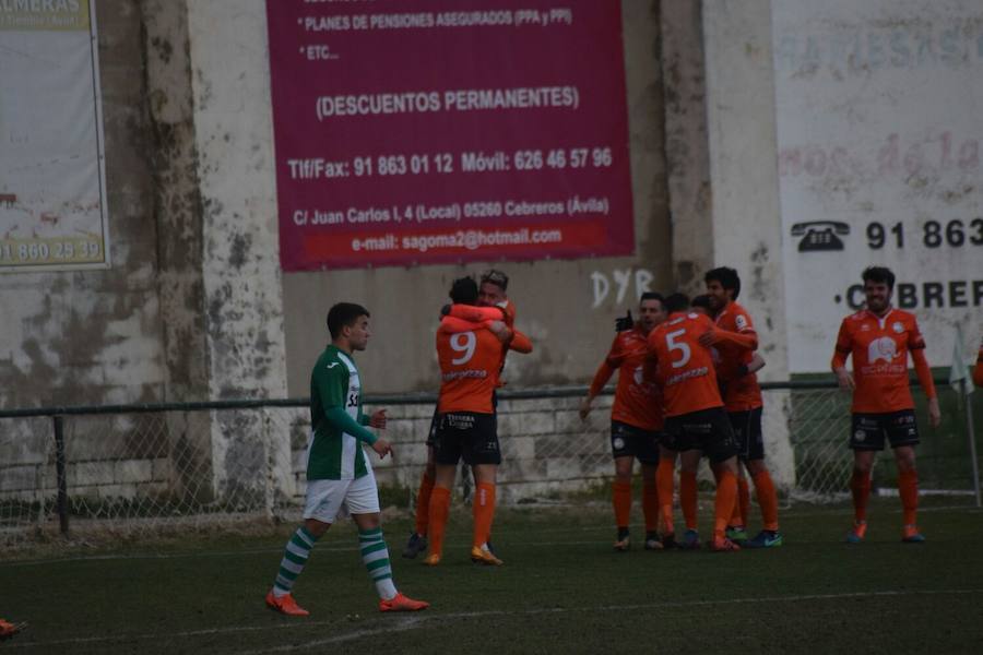 Jornada redonda para el equipo salmantino, que se coloca primero antes de recibir al Astorga el miércoles gracias a los goles de Diego Abad y Carlos López