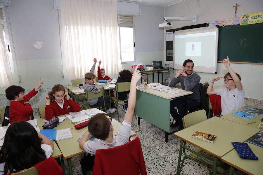 Fotos: El colegio Sagrado Corazón de Venta de Baños, en imágenes