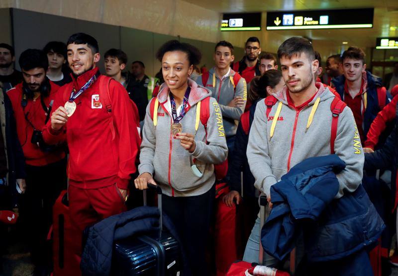 Fotos: Los atletas españoles llegan a Madrid del Mundial de Birmingham