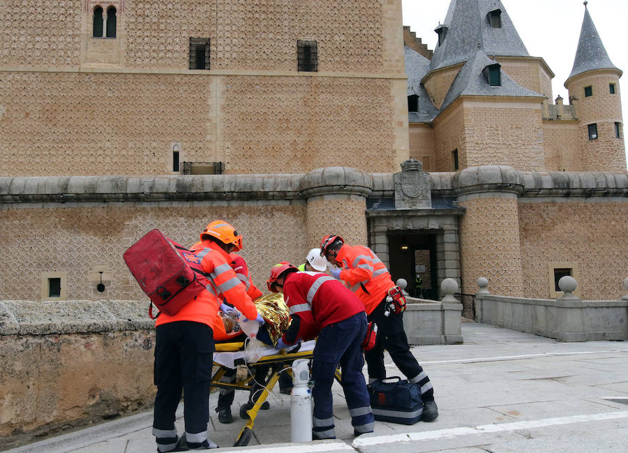 Fotos: Simulacro de incendio en el Alcázar de Segovia