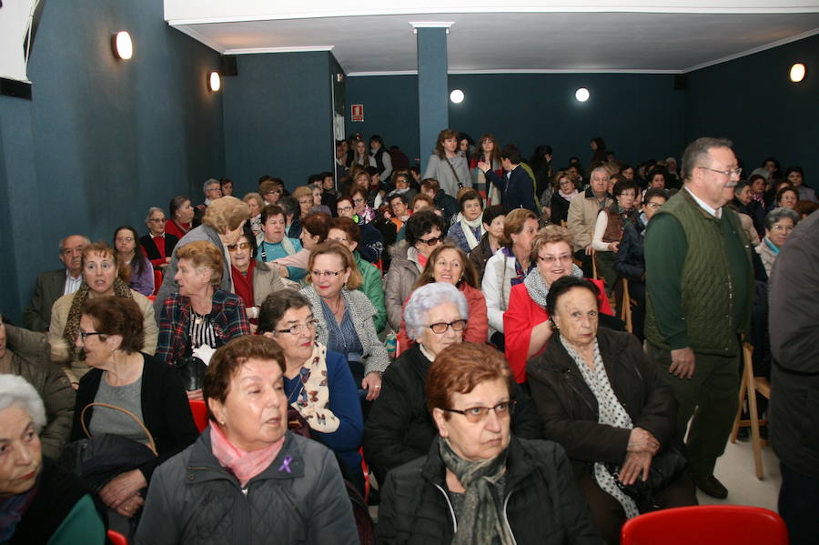 Fotos: 8-M Acto en Navas de Oro