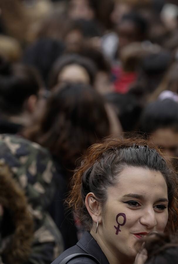 Fotos: Manifestación estudiantil convocada por la Asamblea Feminista de Valladolid