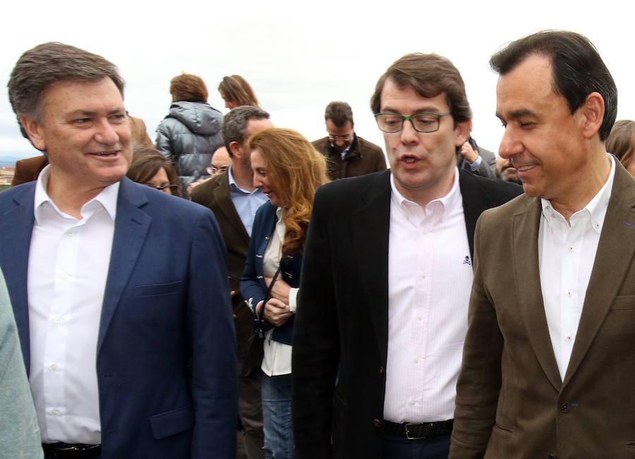 Fotos: Comité de alcaldes del Partido Popular celebrado en Segovia