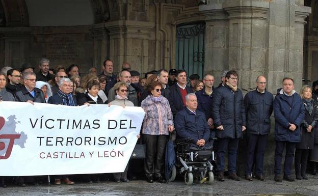 Algunos de los asistentes a la concentración de esta mañana.