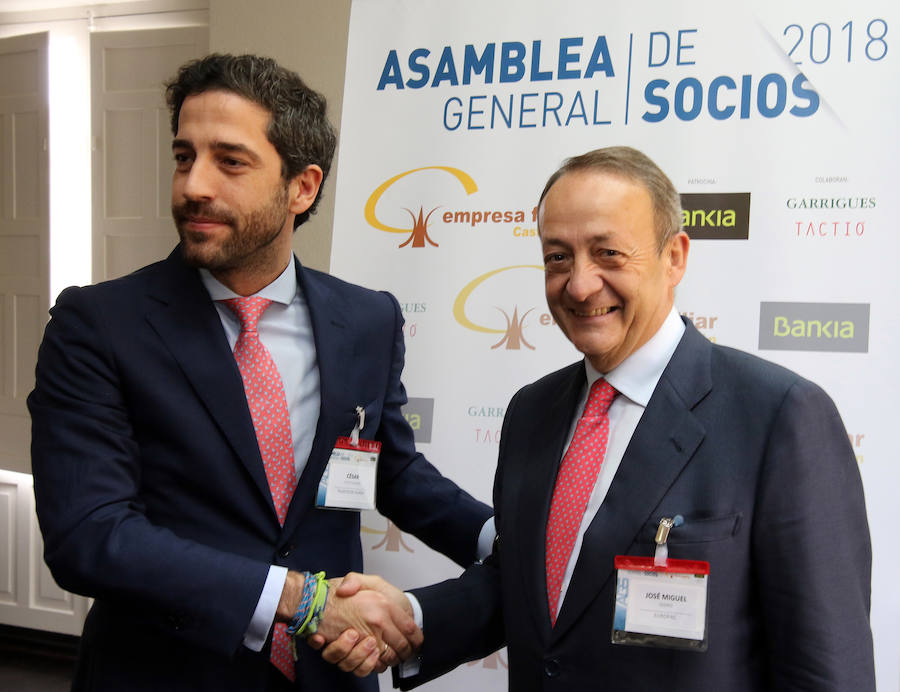 Fotos: Cristóbal Montoro clausura la Asamblea de la Empresa Familiar de Castilla y León