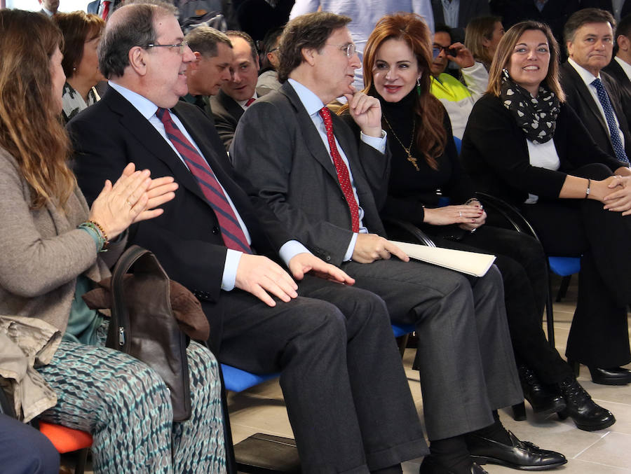 Fotos: Juan Vicente Herrera inaugura la planta de Bezoya en Ortigosa del Monte