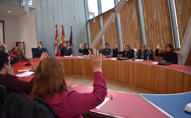 Todos los puntos votados durante el pleno de ayer de Guijuelo fueron aprobados por unanimidad. 