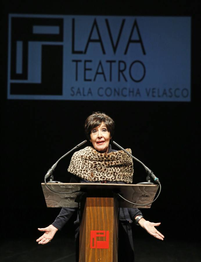 26.03.15 La actriz agradece el homenaje que recibió en la sala Concha Velasco en el Teatro LAVA de Valladolid.