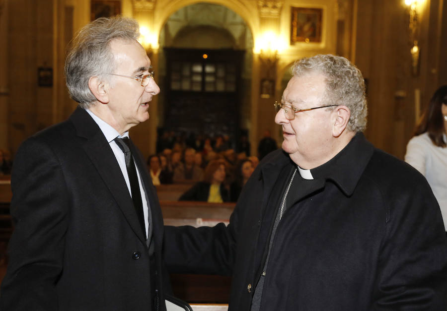Fotos: Pregón de Semana Santa en Palencia