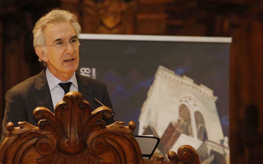 Fotos: Pregón de Semana Santa en Palencia