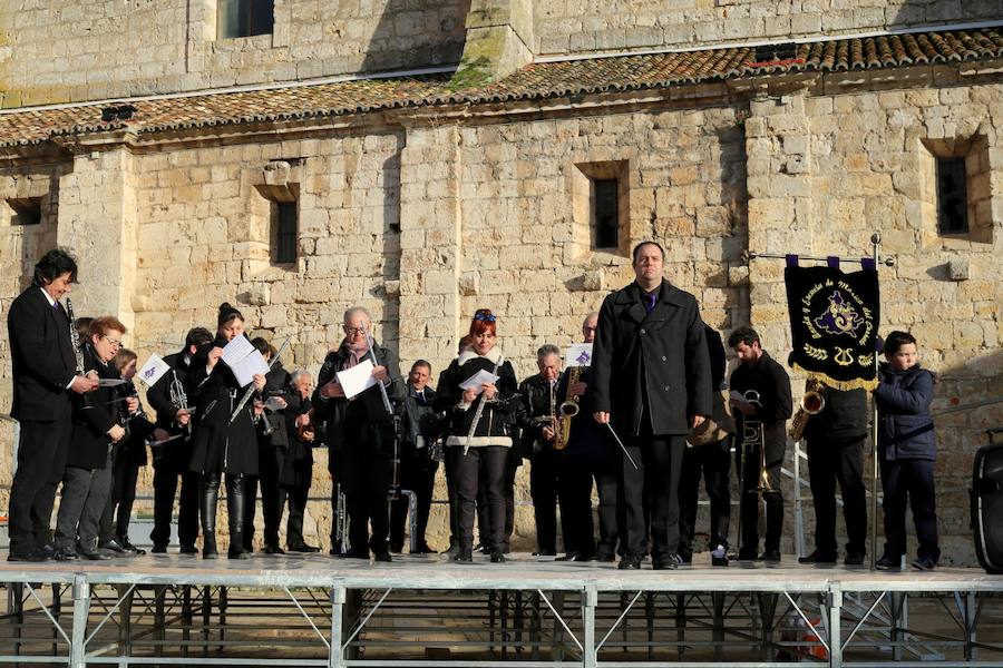 Fotos: Certamen de bandas de Semana Santa en Dueñas