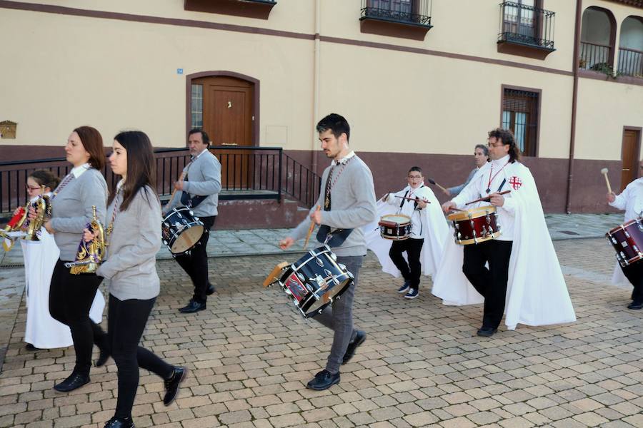 Fotos: Certamen de bandas de Semana Santa en Dueñas