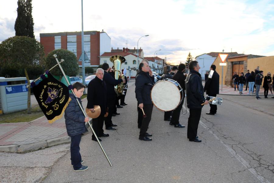 Fotos: Certamen de bandas de Semana Santa en Dueñas