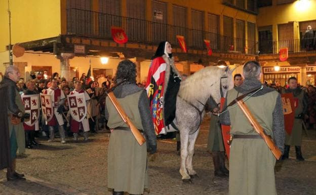 Recreación de la llegada de la reina Juana I a Tordesillas.