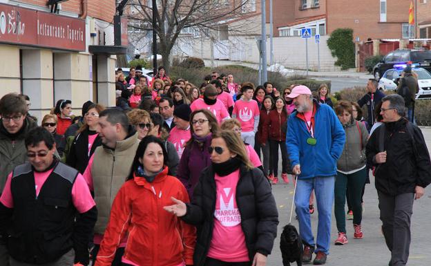 Participantes en la marcha. 