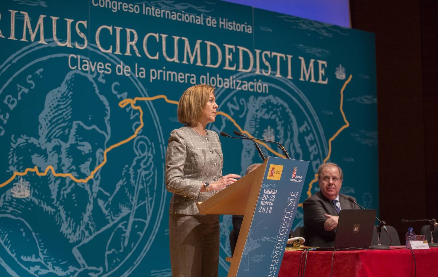 La ministra de Defensa ha participado en la apertura del congreso que conmemora el quinto centenario de la primera vuelta al mundo por mar que inició el marino portugués Fernando de Magallanes y culminó el español Juan Sebastián Elcano