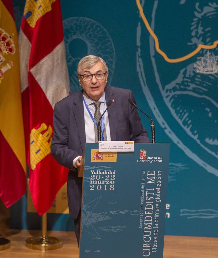 La ministra de Defensa ha participado en la apertura del congreso que conmemora el quinto centenario de la primera vuelta al mundo por mar que inició el marino portugués Fernando de Magallanes y culminó el español Juan Sebastián Elcano