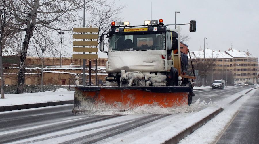 Fotos: Segovia recibe a la primavera con nieve y frío extremo