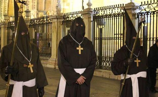 Programa de procesiones del Martes Santo, 27 de marzo, en León