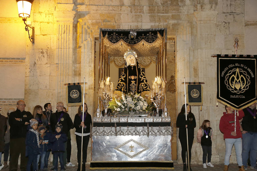 Fotos: Procesión de la Piedad en Palencia