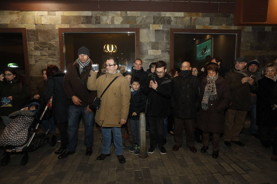 Fotos: Procesión del Ejercicio Público de las Cinco Llagas en Valladolid