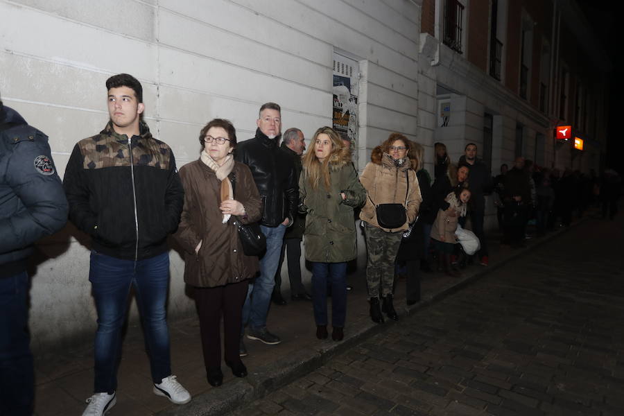 Fotos: Procesión del Ejercicio Público de las Cinco Llagas en Valladolid