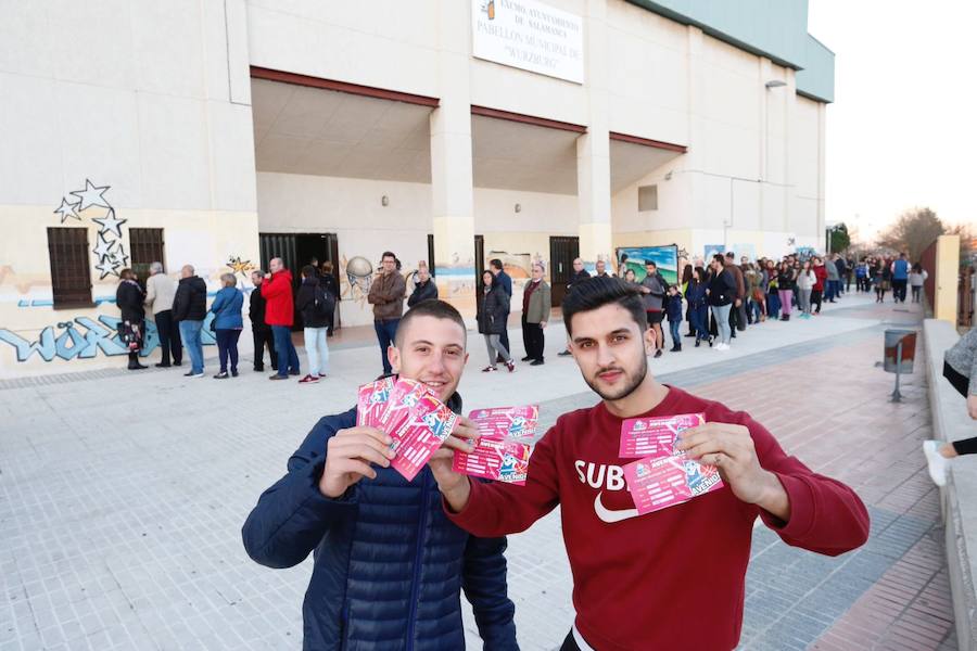 Fotos: Venta de entradas de Avenida