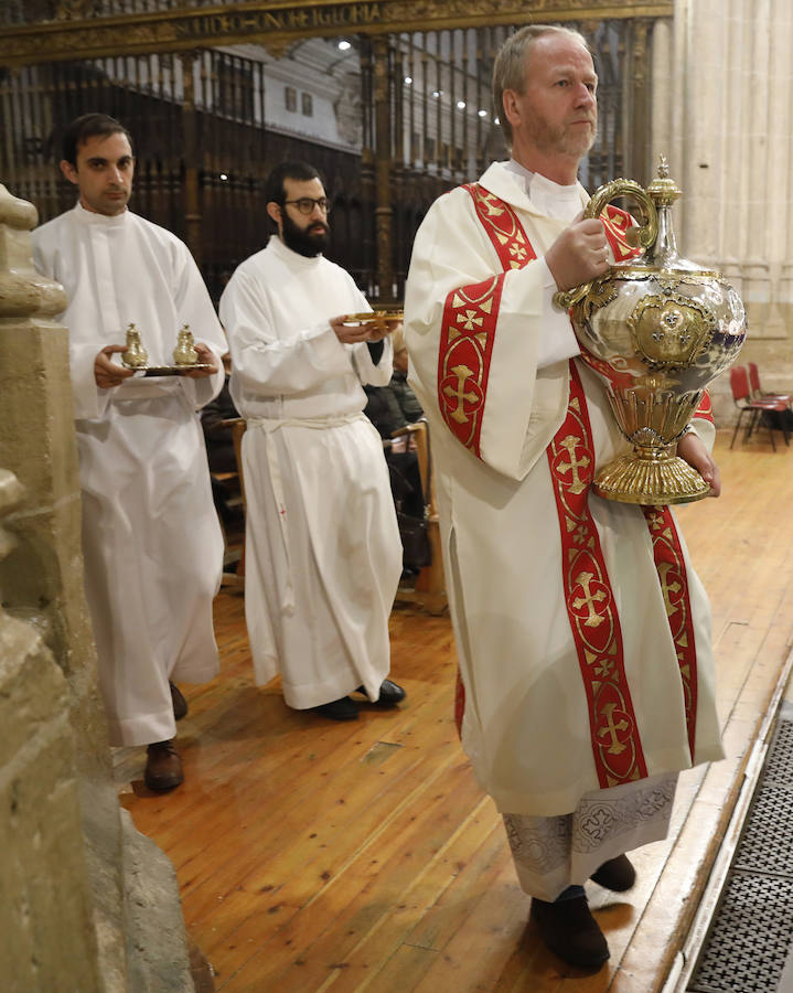 Fotos: Misa Crismal en la catedral de Palencia