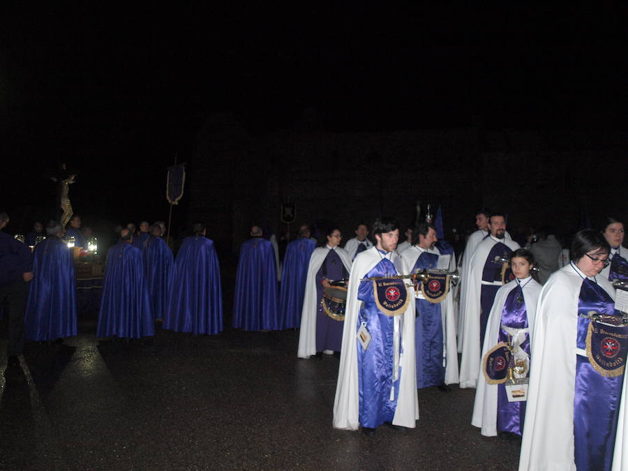 Fotos: Procesión del Santo Rosario en Torrelobatón