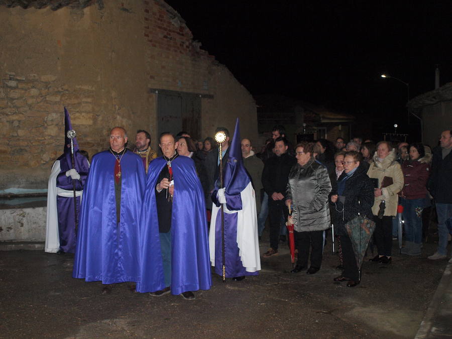 Fotos: Procesión del Santo Rosario en Torrelobatón